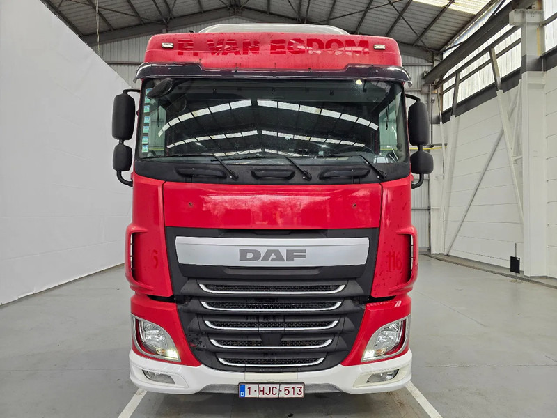 DAF XF 106.460 INTARDER / MANUEL / SPACECAB - Cabeza tractora: foto 2 DAF XF 106.460 INTARDER / MANUEL / SPACECAB - Cabeza tractora: foto 2