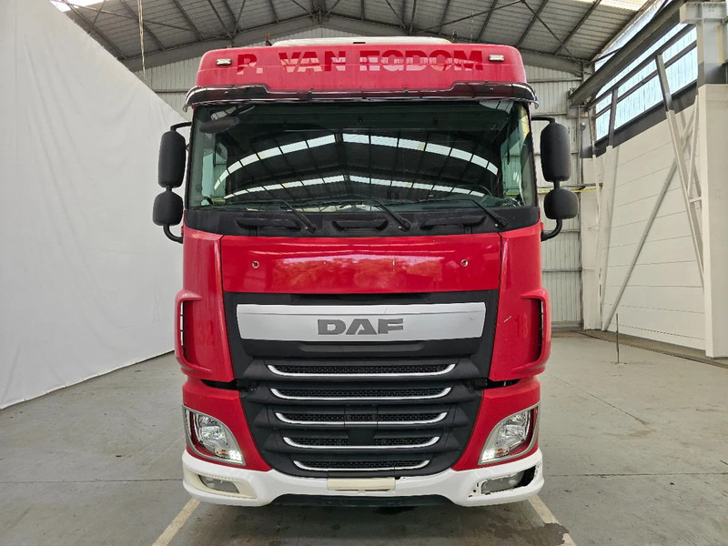 DAF XF 106.460 SPACECAB / INTARDER /MANUEL - Cabeza tractora: foto 2 DAF XF 106.460 SPACECAB / INTARDER /MANUEL - Cabeza tractora: foto 2