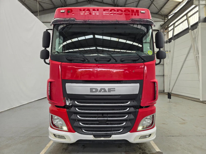 DAF XF 460 SPACECAB / RETARDER /MANUEL - Cabeza tractora: foto 3 DAF XF 460 SPACECAB / RETARDER /MANUEL - Cabeza tractora: foto 3