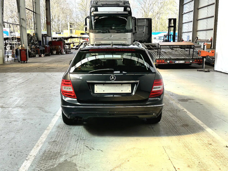 Mercedes-Benz C-Klasse C200 CDI / MOTORPROBLEEM /PROBLEME DE MOTEUR / MOTORPROBLEM - Coche: foto 4 Mercedes-Benz C-Klasse C200 CDI / MOTORPROBLEEM /PROBLEME DE MOTEUR / MOTORPROBLEM - Coche: foto 4