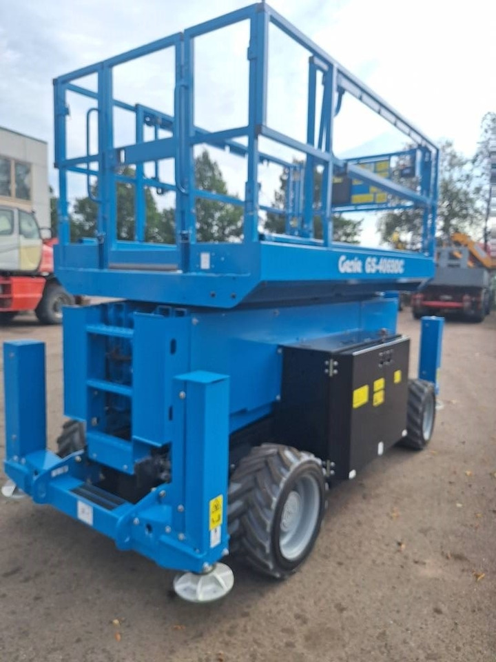 Genie GS-4069 DC muutto tarjous!! - Plataforma de tijeras: foto 4 Genie GS-4069 DC muutto tarjous!! - Plataforma de tijeras: foto 4