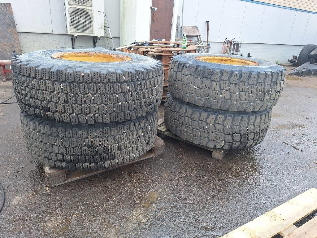 Michelin 17.5R-25 Renkaat 4kpl - Neumático para Maquinaria de construcción: foto 1 Michelin 17.5R-25 Renkaat 4kpl - Neumático para Maquinaria de construcción: foto 1