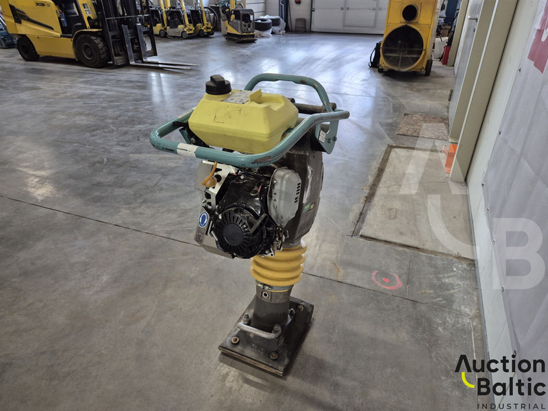 Ammann ACR 68 - Plancha reversible: foto 3 Ammann ACR 68 - Plancha reversible: foto 3