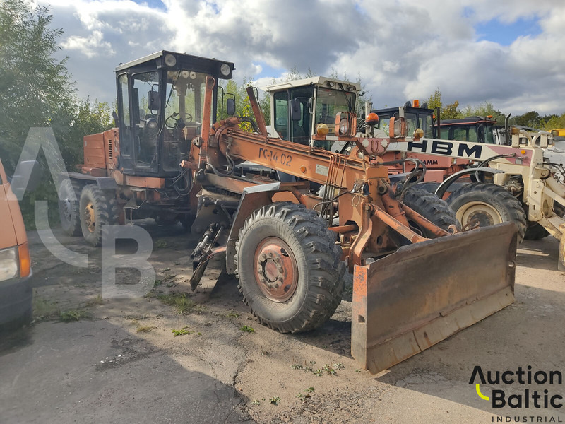 Brianskij Arsenal GS-14.02 - Grader: foto 2 Brianskij Arsenal GS-14.02 - Grader: foto 2