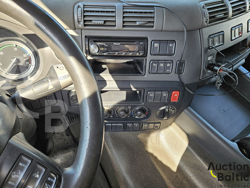 Cabeza tractora DAF CF 440 FTP: foto 9