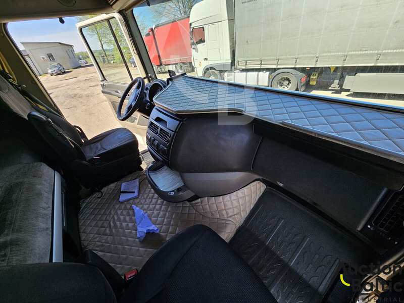 Cabeza tractora DAF XF105.460: foto 11