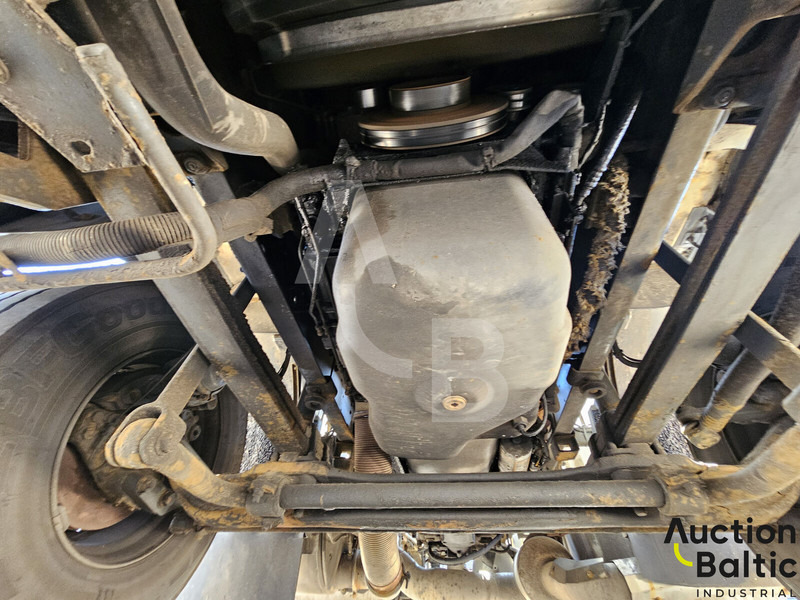 Cabeza tractora DAF XF105.460: foto 18