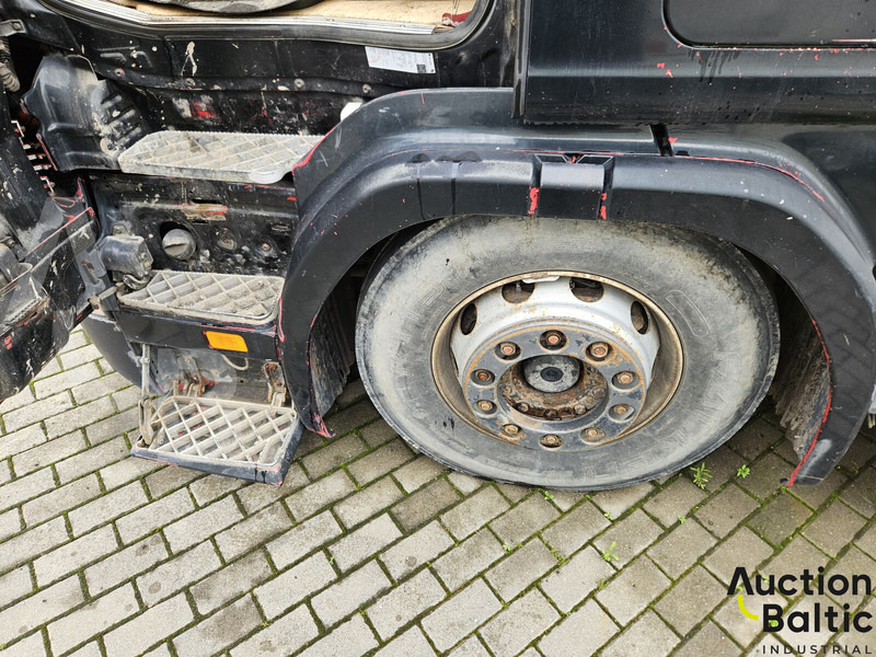 Cabeza tractora Scania 420: foto 15