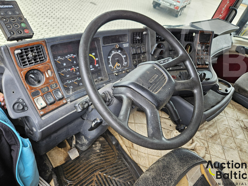 Cabeza tractora Scania 420: foto 8