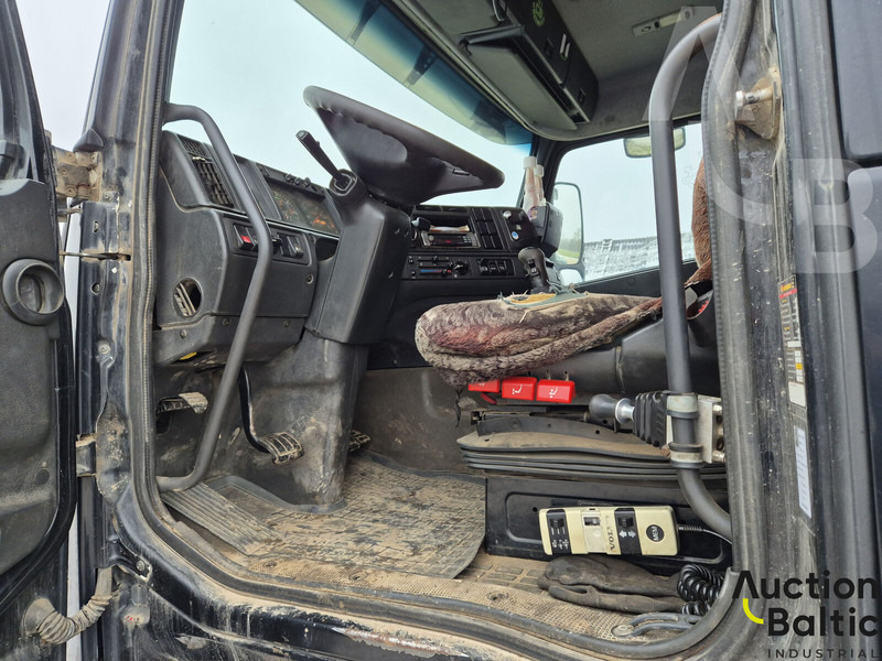 Volvo FH12 - Cabeza tractora: foto 5 Volvo FH12 - Cabeza tractora: foto 5