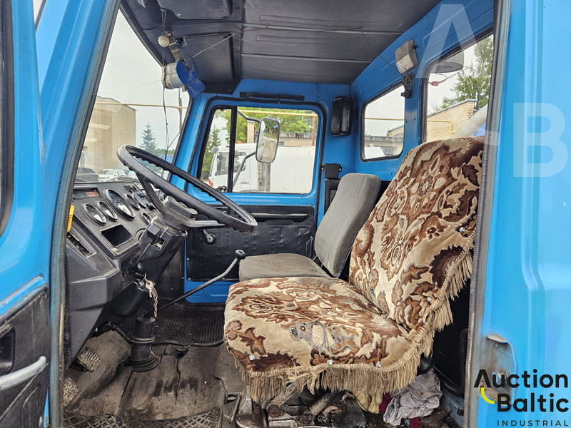 GAZ Gaz 3307 - Limpieza de alcantarillado: foto 4 GAZ Gaz 3307 - Limpieza de alcantarillado: foto 4