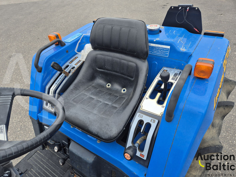 Iseki TU 205 - Tractor: foto 5 Iseki TU 205 - Tractor: foto 5