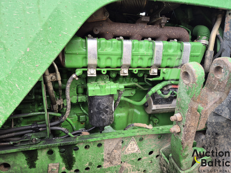 Tractor John Deere 6210 R: foto 14