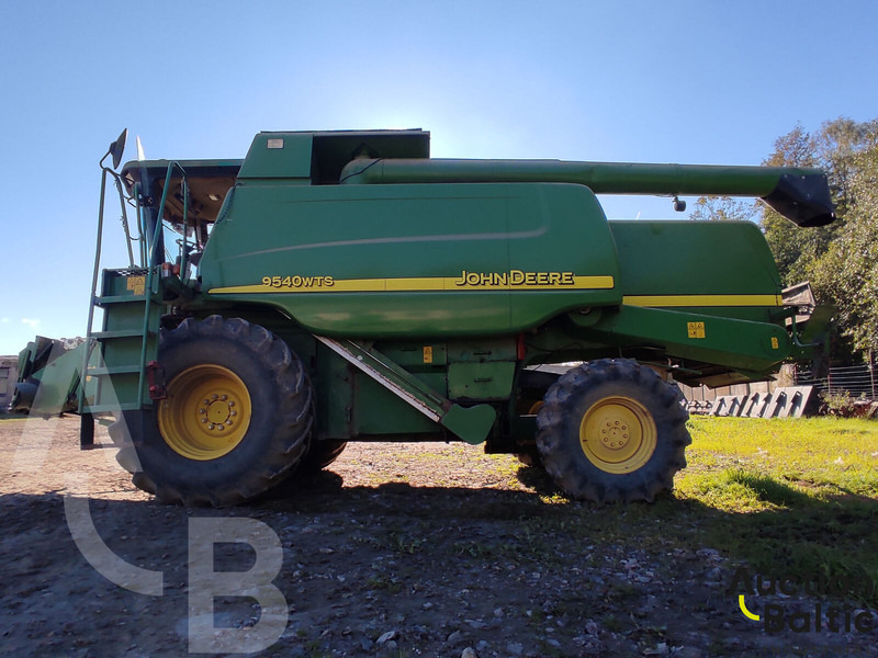 John Deere 9450 - Cosechadora de granos: foto 5 John Deere 9450 - Cosechadora de granos: foto 5
