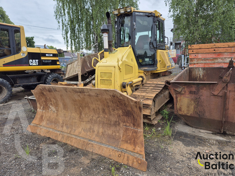 Komatsu D51EX-22 - Bulldozer: foto 1 Komatsu D51EX-22 - Bulldozer: foto 1