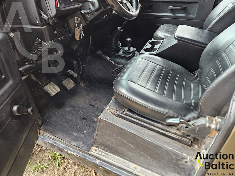 SUV/ Todoterreno Land Rover Defender 90: foto 8