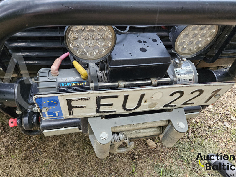 SUV/ Todoterreno Land Rover Defender 90: foto 15