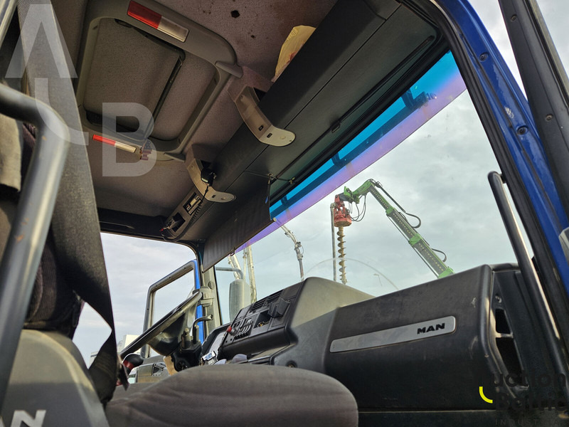 Camión volquete MAN 35.480: foto 14