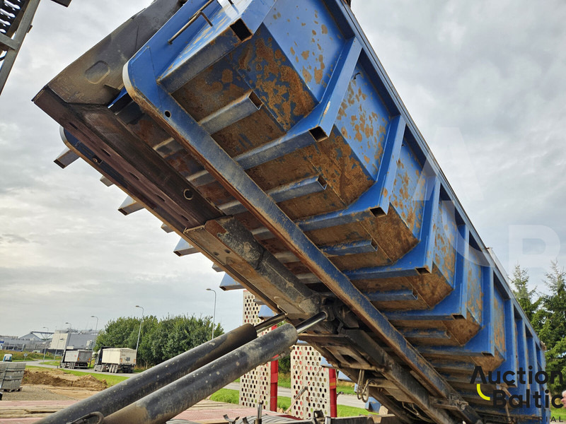 Camión volquete MAN 35.480: foto 16