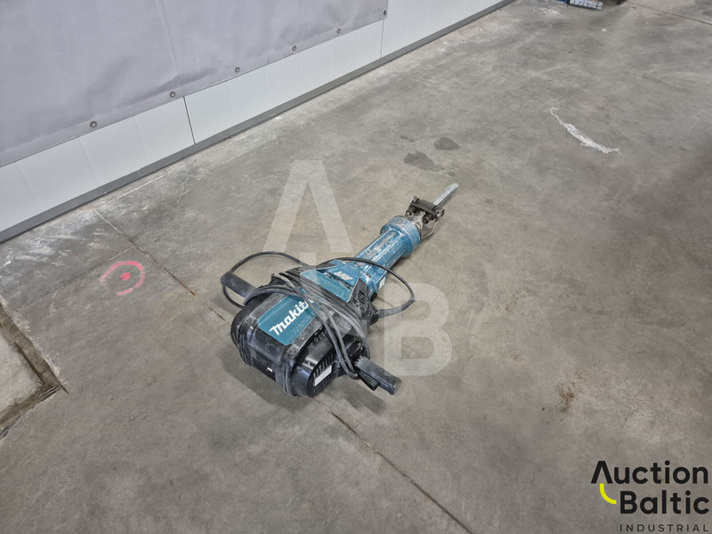 Makita HM1812 - Maquinaria de construcción: foto 3 Makita HM1812 - Maquinaria de construcción: foto 3