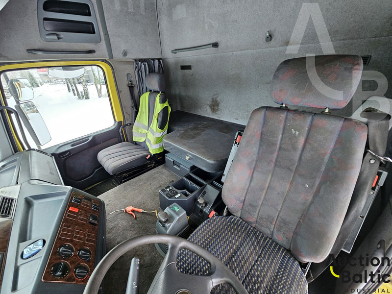 Mercedes-Benz 1831 - Camión volquete: foto 5 Mercedes-Benz 1831 - Camión volquete: foto 5