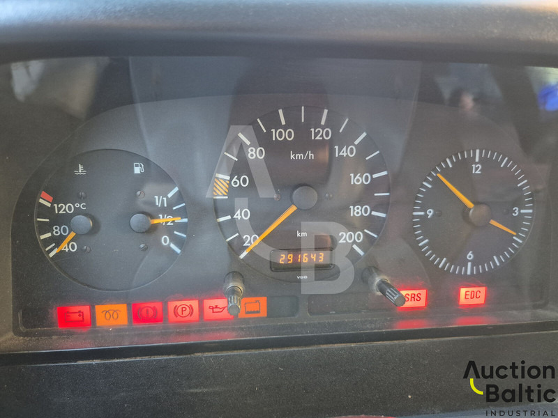 Furgón Mercedes-Benz 300-serie 312 D: foto 7