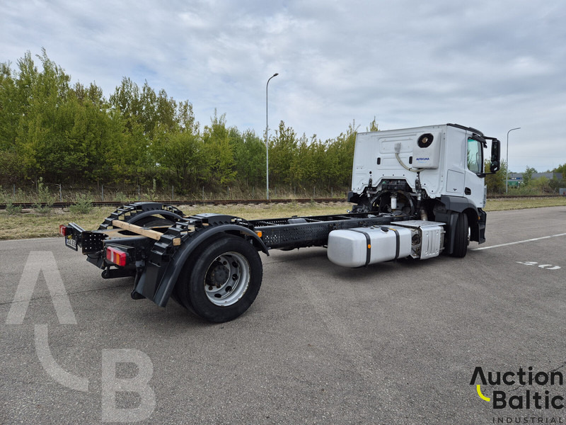 Mercedes-Benz Actros 1843 - Camión chasis: foto 4 Mercedes-Benz Actros 1843 - Camión chasis: foto 4
