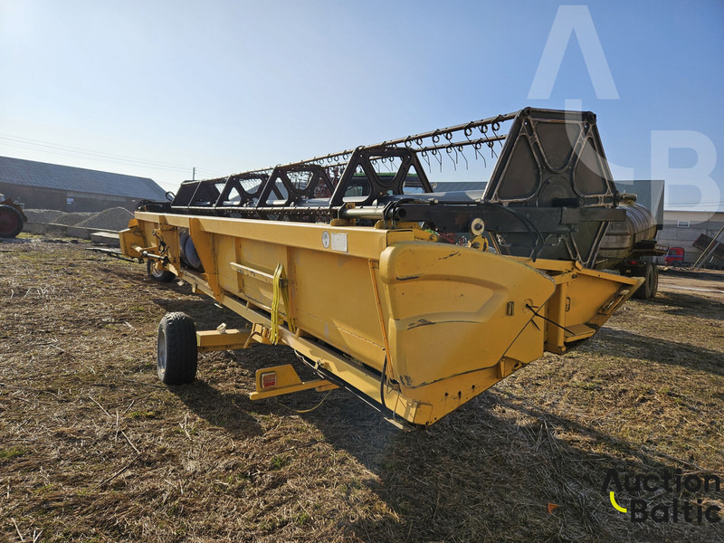 Cosechadora de granos para transporte de alimentos New Holland CR 9080: foto 11