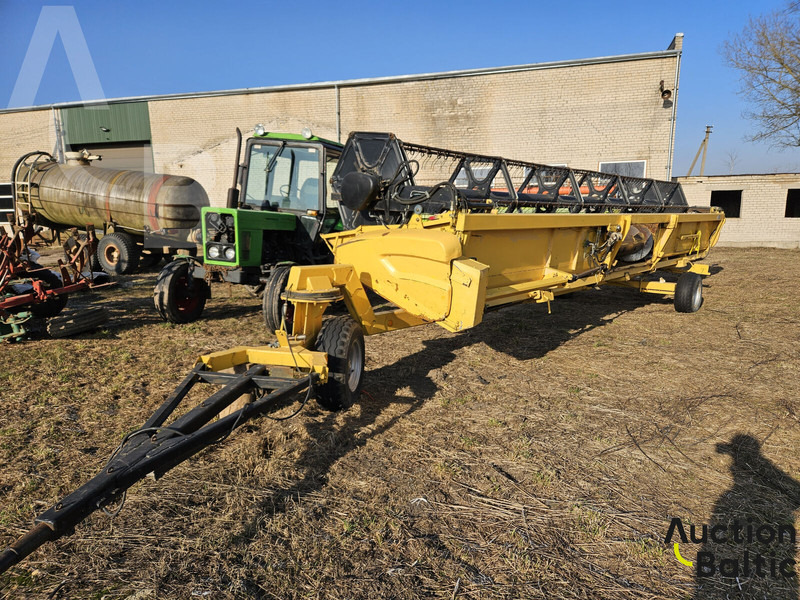 Cosechadora de granos para transporte de alimentos New Holland CR 9080: foto 9