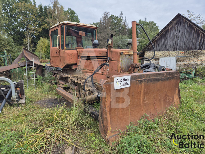 Onbekend DT-75 - Bulldozer: foto 1 Onbekend DT-75 - Bulldozer: foto 1