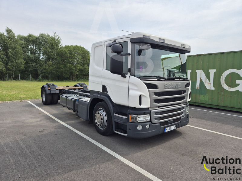Scania P 450 - Camión chasis: foto 2 Scania P 450 - Camión chasis: foto 2