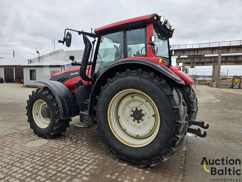 Valtra T213V - Tractor: foto 4 Valtra T213V - Tractor: foto 4