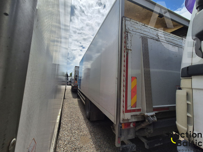 Volvo FL240 - Camión caja cerrada: foto 4 Volvo FL240 - Camión caja cerrada: foto 4