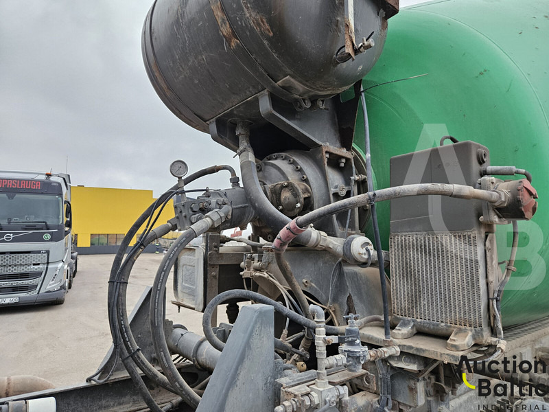 Volvo FM12 - Camión hormigonera: foto 5 Volvo FM12 - Camión hormigonera: foto 5