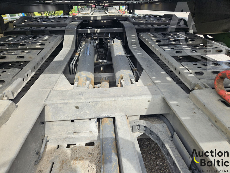 Camión portavehículos Volvo FM440: foto 16