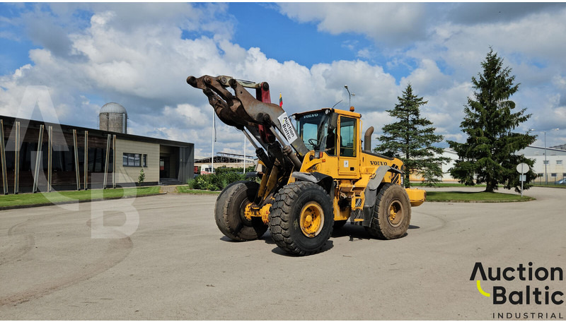 Volvo L 110 E - Cargadora de ruedas: foto 1 Volvo L 110 E - Cargadora de ruedas: foto 1