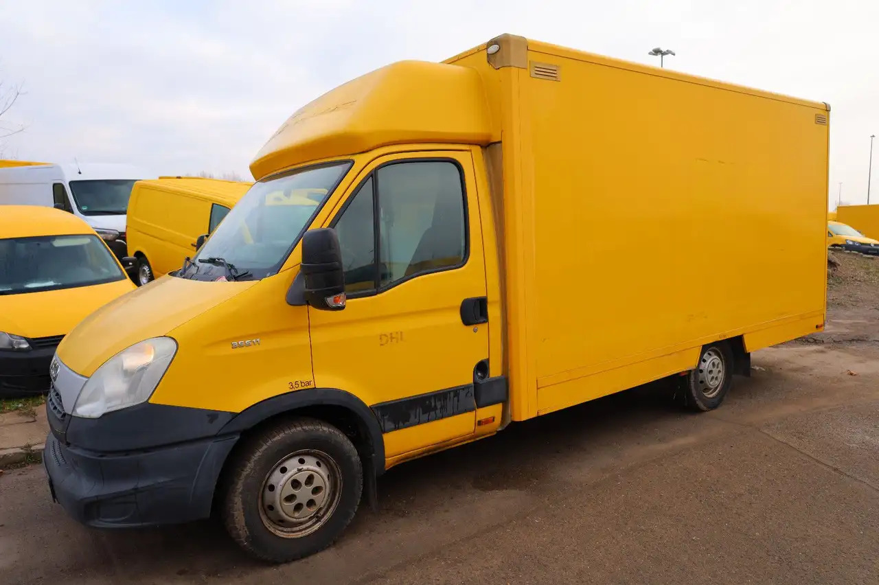 Iveco Daily/ Regalsystem/Luftfeder/1. Hand - Furgoneta caja cerrada: foto 1 Iveco Daily/ Regalsystem/Luftfeder/1. Hand - Furgoneta caja cerrada: foto 1