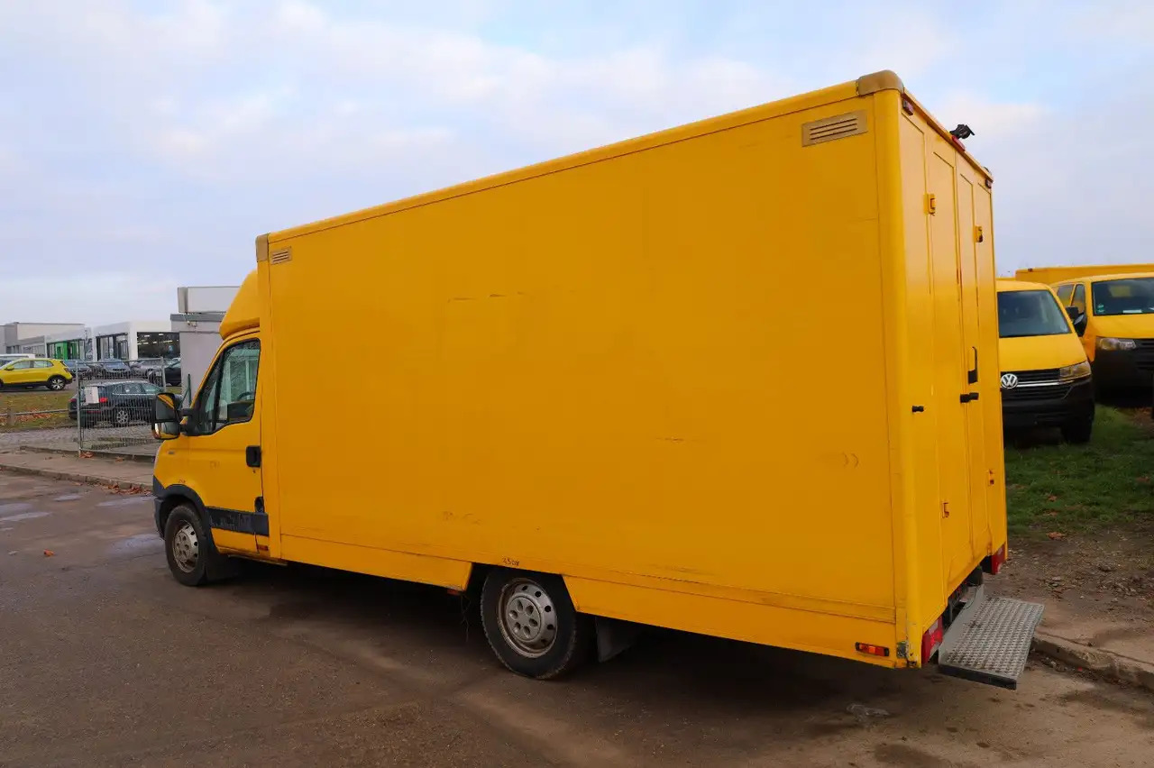 Iveco Daily/ Regalsystem/Luftfeder/1. Hand - Furgoneta caja cerrada: foto 3 Iveco Daily/ Regalsystem/Luftfeder/1. Hand - Furgoneta caja cerrada: foto 3