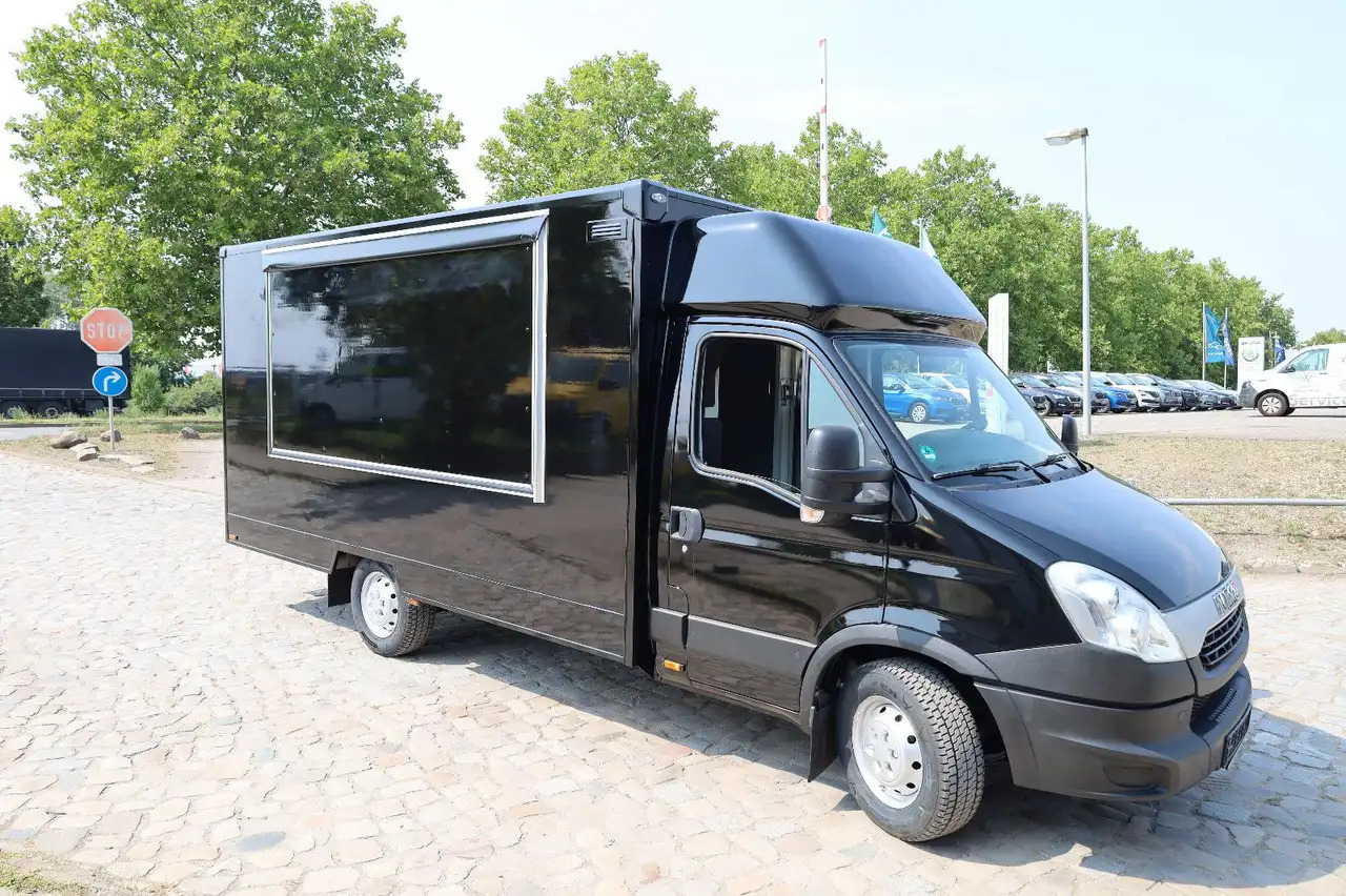 Iveco IS35SI2AA/ FOODTRUCK/Daily/EU5/1. Hand - Camión tienda: foto 3 Iveco IS35SI2AA/ FOODTRUCK/Daily/EU5/1. Hand - Camión tienda: foto 3