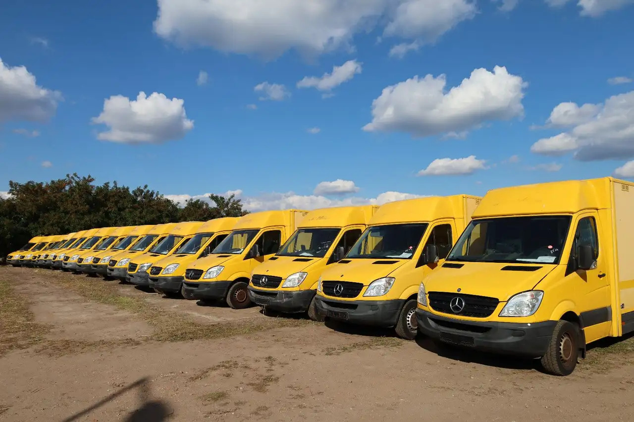 Mercedes-Benz Sprinter/Koffer/Regalsystem/ EU5/ 1. Hand - Furgoneta caja cerrada: foto 1 Mercedes-Benz Sprinter/Koffer/Regalsystem/ EU5/ 1. Hand - Furgoneta caja cerrada: foto 1