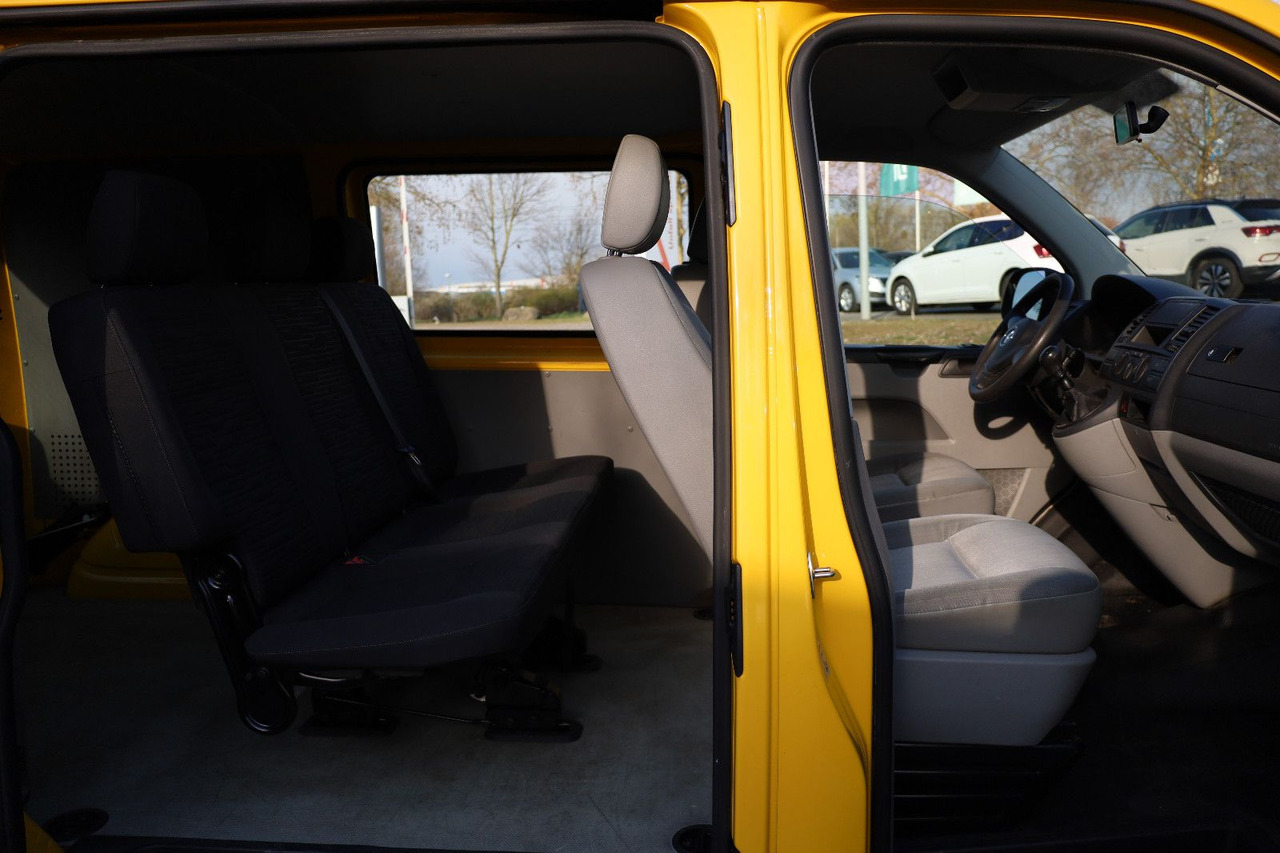 Volkswagen T5 Transporter Kasten-Kombi 2.0 TDI/EU5/5-Sitze - Furgoneta de pasajeros: foto 4 Volkswagen T5 Transporter Kasten-Kombi 2.0 TDI/EU5/5-Sitze - Furgoneta de pasajeros: foto 4