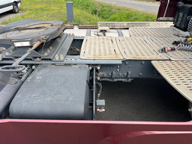 DAF XF 530 Super space **XF530 full spoiler**2018** - Cabeza tractora: foto 5 DAF XF 530 Super space **XF530 full spoiler**2018** - Cabeza tractora: foto 5