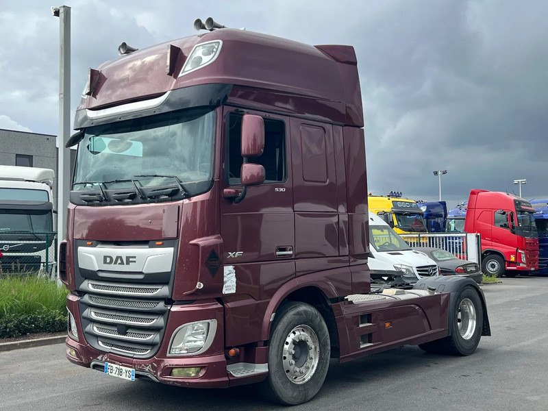 DAF XF 530 Super space **XF530 full spoiler**2018** - Cabeza tractora: foto 1 DAF XF 530 Super space **XF530 full spoiler**2018** - Cabeza tractora: foto 1