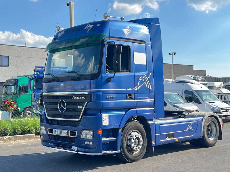Mercedes-Benz Actros 1850 V8***Euro3**MEGA SPACE 1850 TOP CONDITION** - Cabeza tractora: foto 1 Mercedes-Benz Actros 1850 V8***Euro3**MEGA SPACE 1850 TOP CONDITION** - Cabeza tractora: foto 1