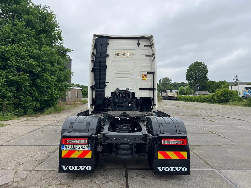 Volvo FH 500 XL CABINE*I-SHIFT*FH500 XL 2022* - Cabeza tractora: foto 3 Volvo FH 500 XL CABINE*I-SHIFT*FH500 XL 2022* - Cabeza tractora: foto 3