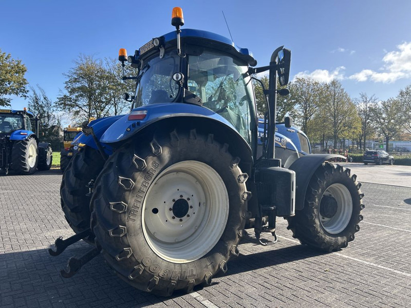 New Holland New Holland T7.200 Autocommand - Tractor: foto 4 New Holland New Holland T7.200 Autocommand - Tractor: foto 4