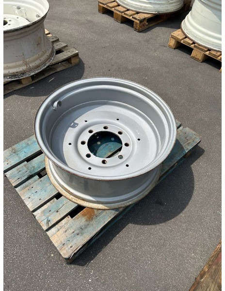 New Holland velg 12x28 - Llanta: foto 5 New Holland velg 12x28 - Llanta: foto 5