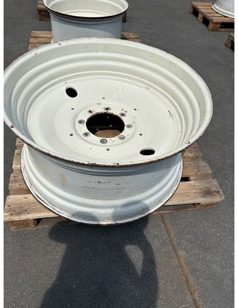 New Holland velg 18 x 38 - Llanta: foto 3 New Holland velg 18 x 38 - Llanta: foto 3