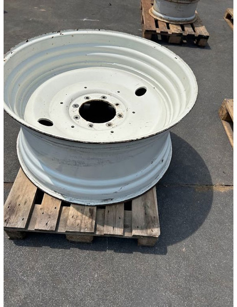 New Holland velg 18 x 38 - Llanta: foto 4 New Holland velg 18 x 38 - Llanta: foto 4