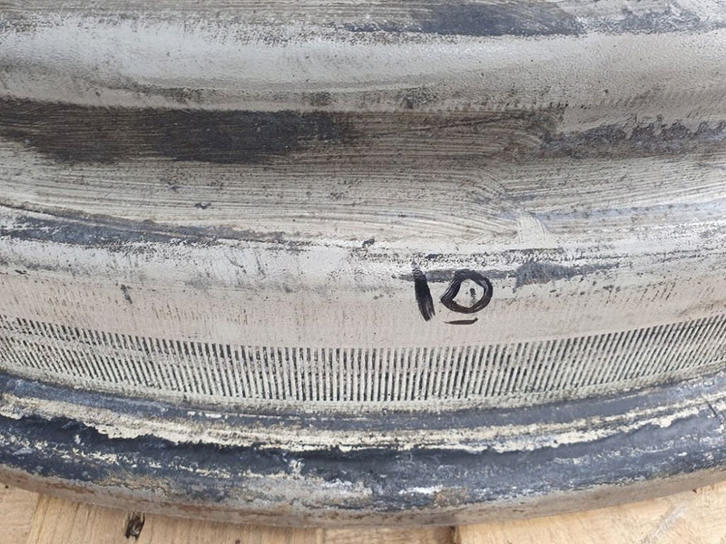 New Holland velg 23x38 - Llanta: foto 5 New Holland velg 23x38 - Llanta: foto 5